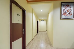 Interni