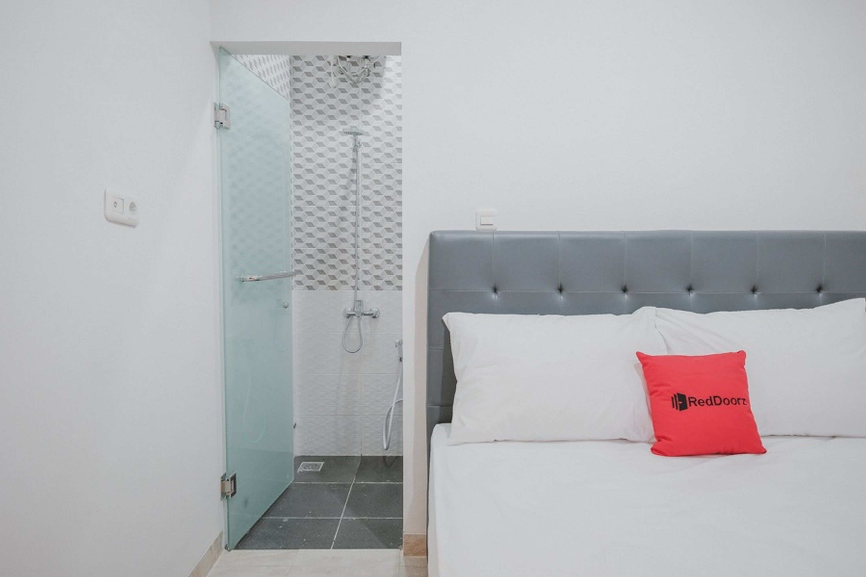 Habitación doble | Escritorio, wifi gratis y ropa de cama 