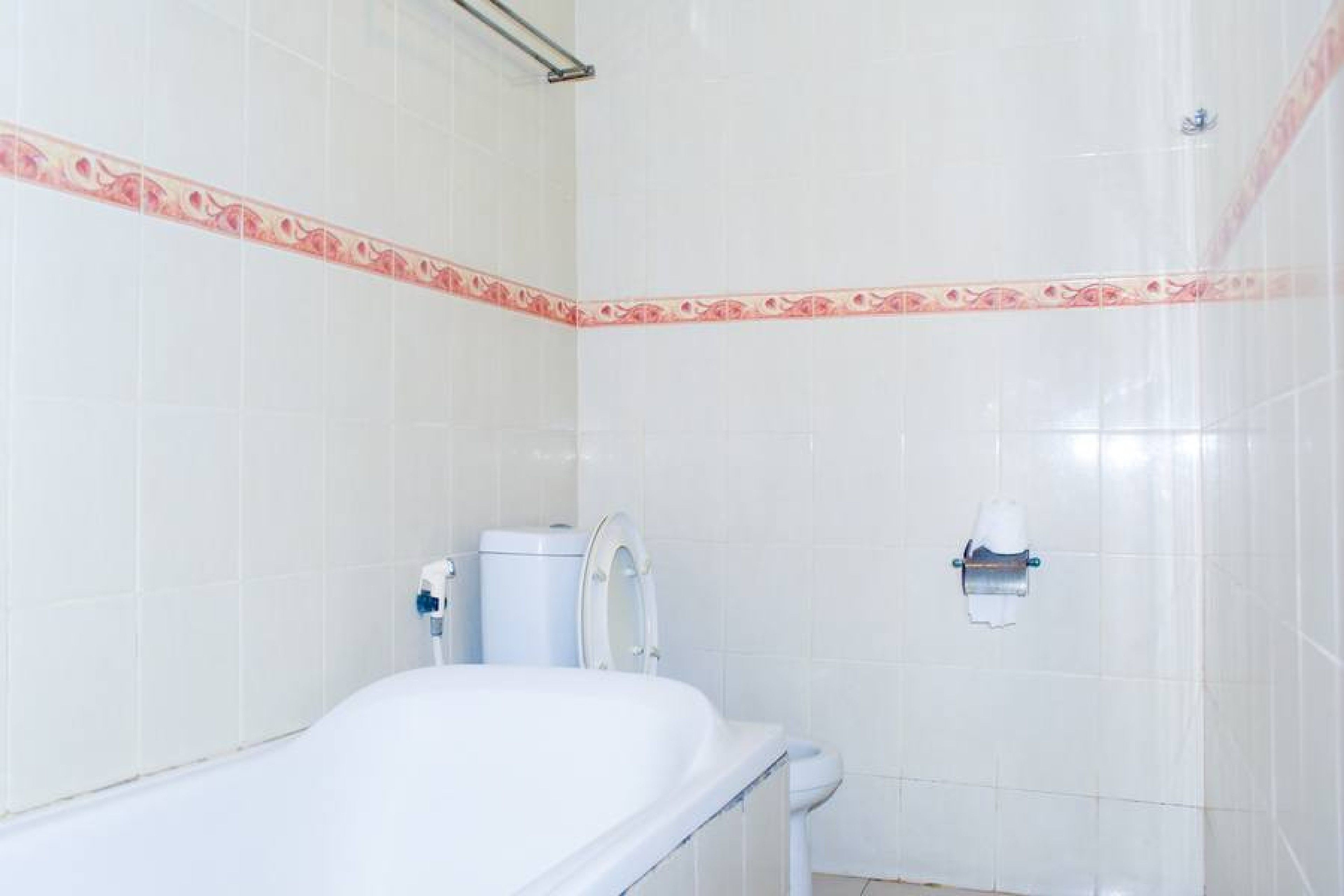 double room | bathroom | shower, free toiletries, towels