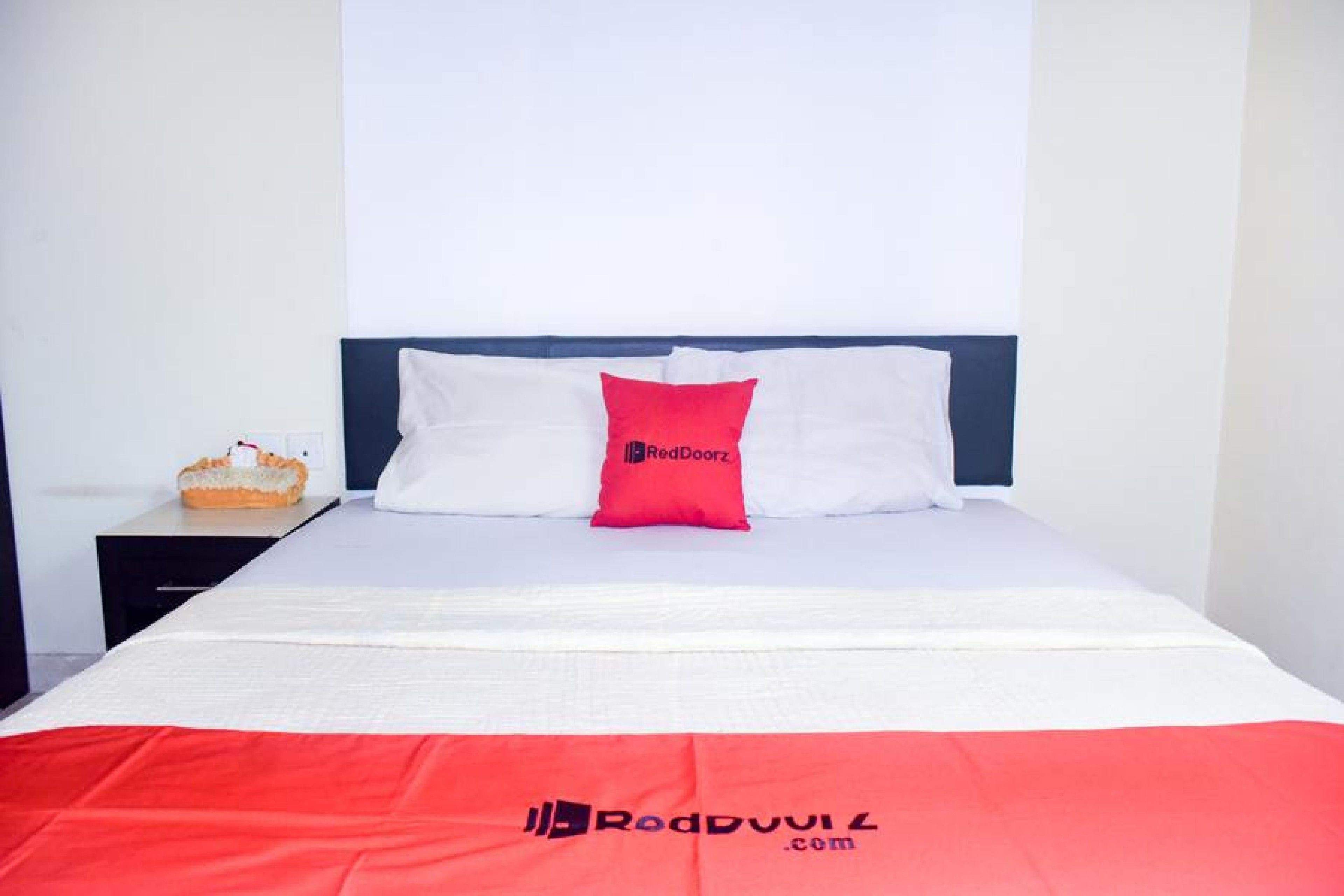 double room | desk, free wifi, bed sheets