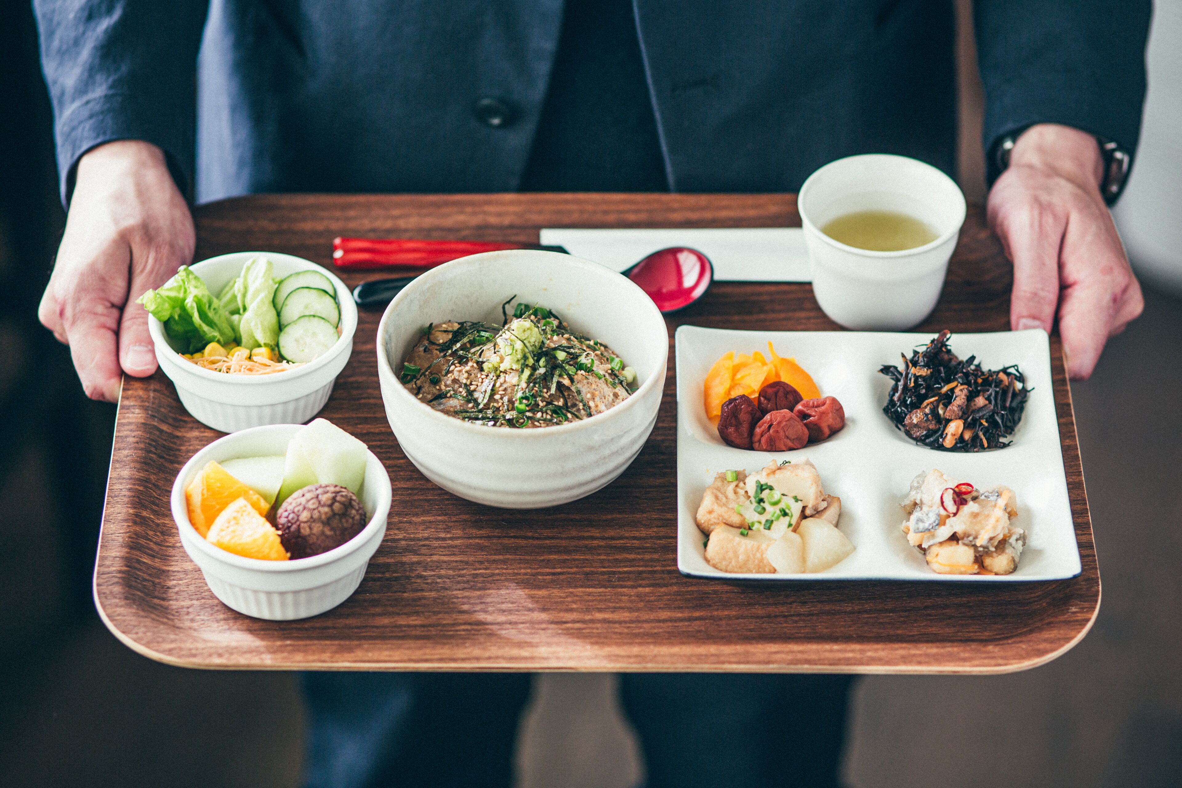 daily cooked-to-order breakfast for a fee