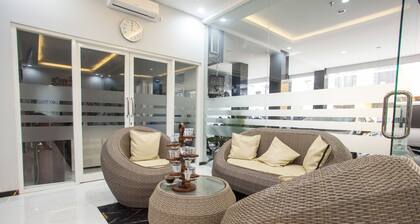 RedDoorz Plus near Politeknik Negeri Malang
