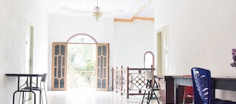 RedDoorz near Sultan Hasanuddin Airport 2