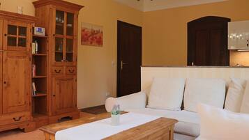 Comfort-Apartment, 1 Schlafzimmer, Balkon | Wohnbereich