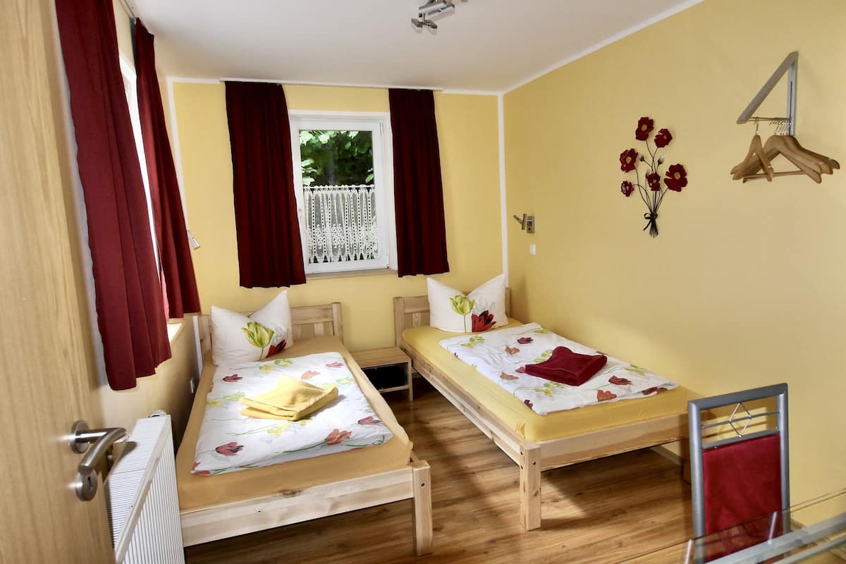 Basic Condo | 1 bedroom, in-room safe, free WiFi, bed sheets
