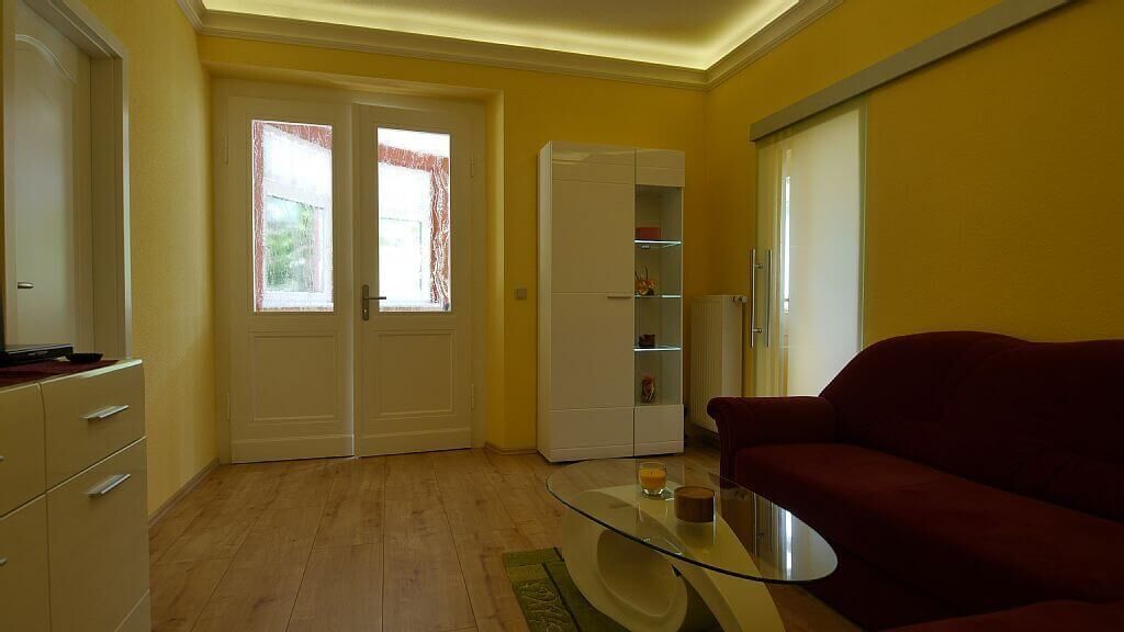 Apartment, 2 Schlafzimmer | Wohnbereich | Fernseher