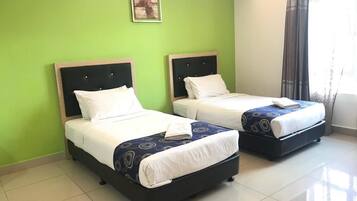 Minibar, desk, soundproofing, iron/ironing board