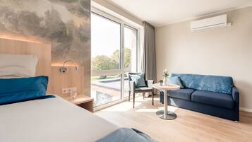 1 bedroom, desk, laptop workspace, blackout curtains