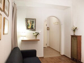 Apartment, 3 Bedrooms | Living area