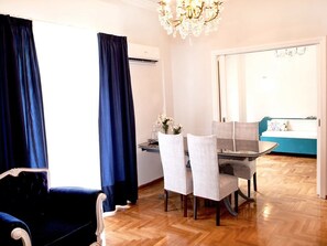 Apartment, 3 Bedrooms | Living area
