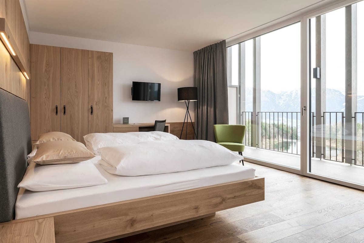 Superior Double Room | In-room safe, desk, free WiFi, wheelchair access