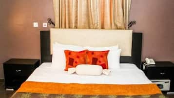 Deluxe-Penthouse | Minibar, Schreibtisch, schallisolierte Zimmer, kostenlose Babybetten