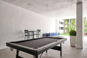 Outdoor dining - Sweet Home. (Sunny Isles Beach)