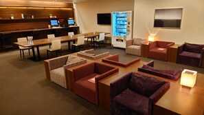Dining - First Cabin Haneda Terminal 1 (Tokyo)
