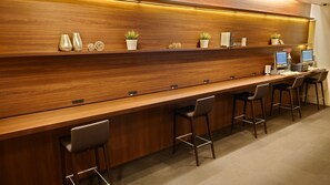 Business centre - First Cabin Haneda Terminal 1 (Tokyo)