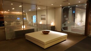 Spa - First Cabin Haneda Terminal 1 (Tokyo)