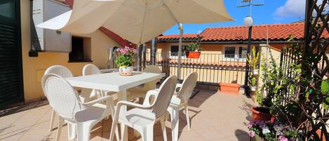 Apartment, 2 Bedrooms | Terrace/patio