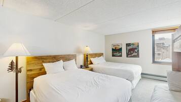 Acesso à internet, roupa de cama, acesso para cadeiras de rodas