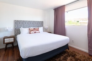 1 camera, una scrivania, ferro/asse da stiro, Wi-Fi