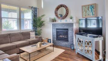 TV, fireplace, DVD player