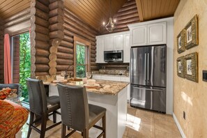 Refrigerador, microondas, parrilla de estufa y lavavajillas 