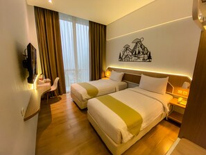 Deluxe Twin Room | Desk, laptop workspace, rollaway beds, free WiFi - Facade Hotel by Azana (Tawangmangu)