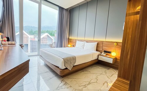 Facade Hotel by Azana