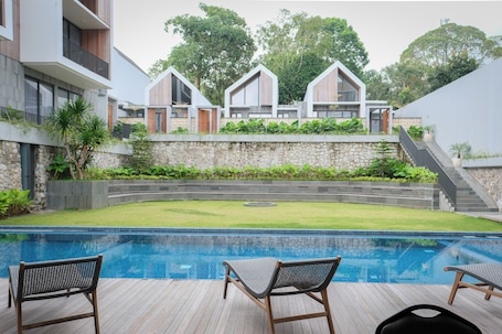 Premier Twin Room | Garden view