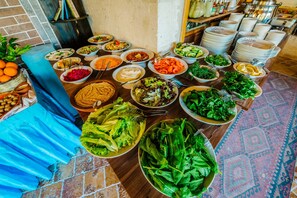Free daily buffet breakfast - Garden Inn Cappadocia (Avanos)