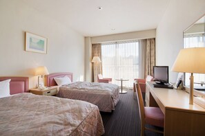 Business Twin Room | Desk, blackout curtains, free WiFi, bed sheets - Shionomaru (Imabari)