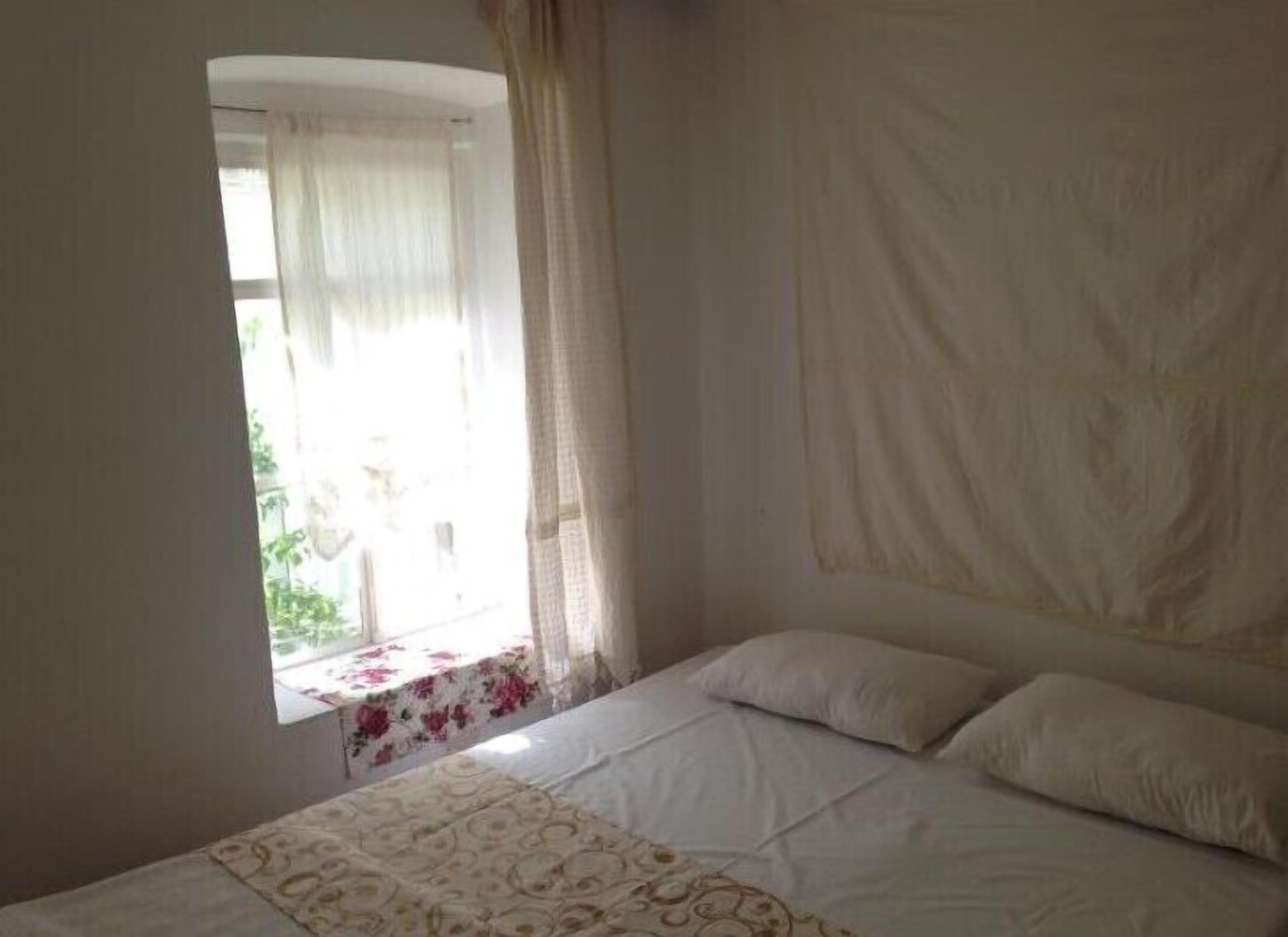 Family Studio Suite, Courtyard View | Free WiFi