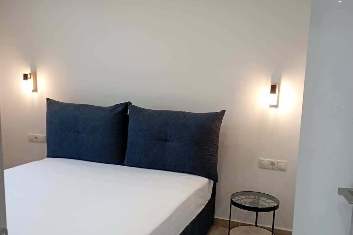 Departamento Deluxe, 1 habitación, vista al mar | 2 habitaciones, ropa de cama de alta calidad y decoración personalizada