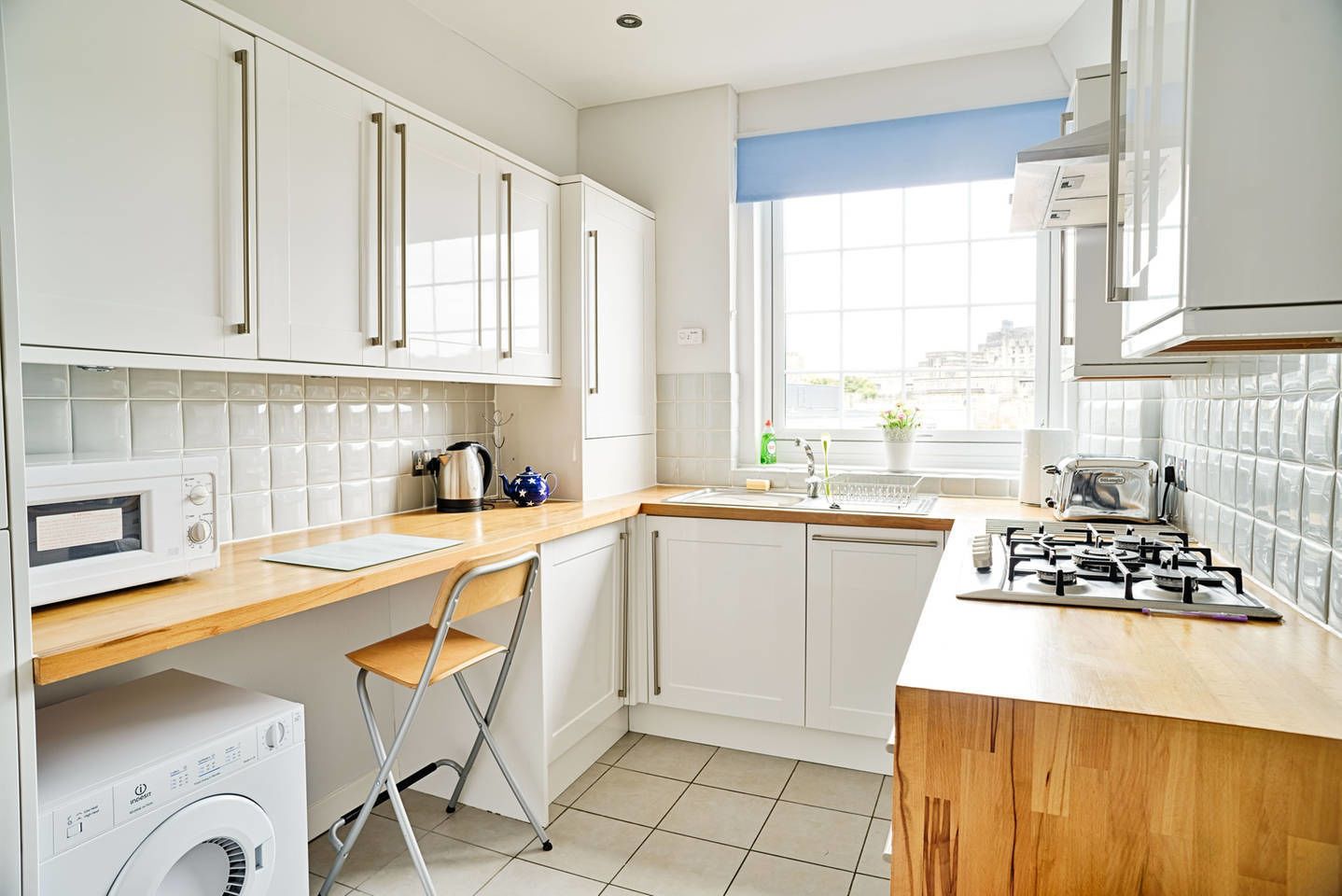 Apartment (2 Bedrooms) | Private kitchen | Electric kettle, cookware/dishes/utensils