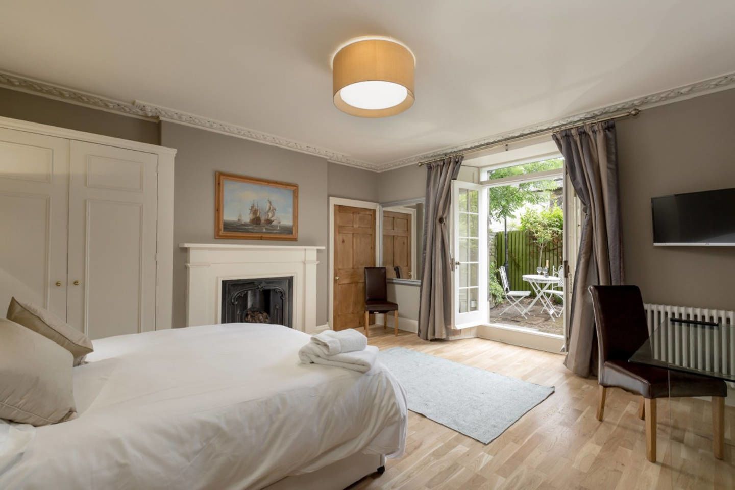 Apartment (1 Bedroom) | 1 bedroom, iron/ironing board, free WiFi