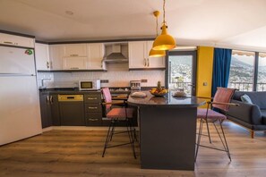 Apartment, 2 Bedrooms, Jetted Tub | Private kitchenette | Full-size fridge, microwave, stovetop, dishwasher - Eros Evi (Kas)