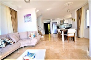 Villa | Living area
