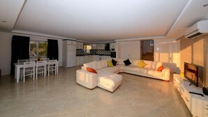 Unclassified image, 2 of 24, button - Villa Lina (Kas)