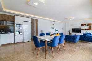 Villa | Área de sala de estar | Televisión LCD