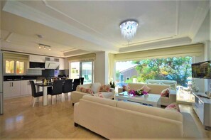 Villa, 4 Schlafzimmer | 4 Schlafzimmer