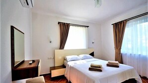 Iron/ironing board - Villa Sabra (Kas)