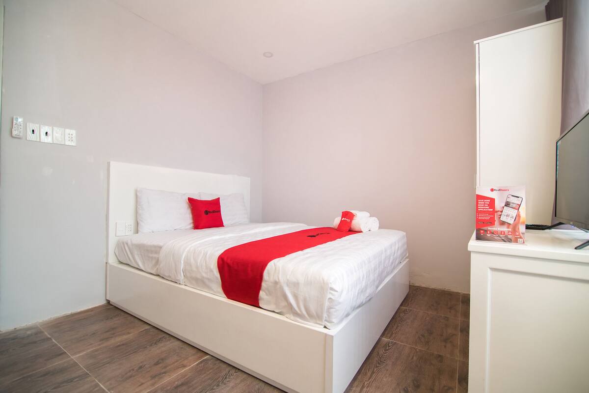 Bureau, Wi-Fi gratuit, draps fournis