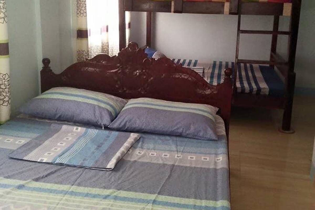 Room | Free WiFi, bed sheets