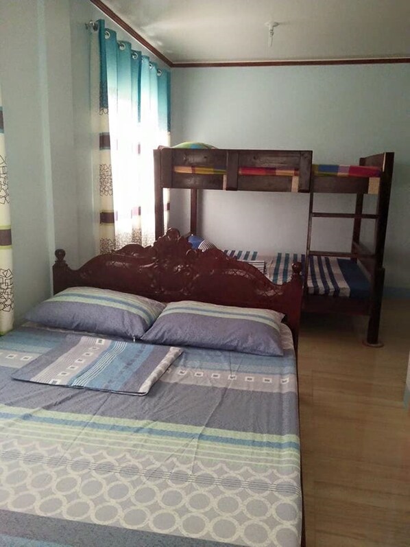 Habitación | Wifi gratis y ropa de cama