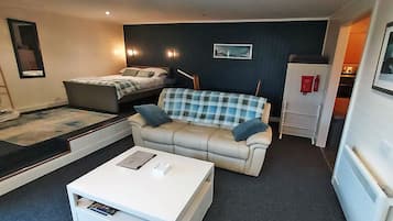 Deluxe Studio Suite
