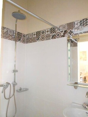 Apartment, Garden View | Bathroom - Maison Masse (Rhodes)