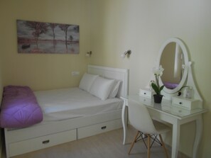 Premium bedding, in-room safe, desk, blackout curtains - Maison Masse (Rhodes)