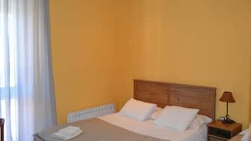 Free cribs/infant beds, free WiFi