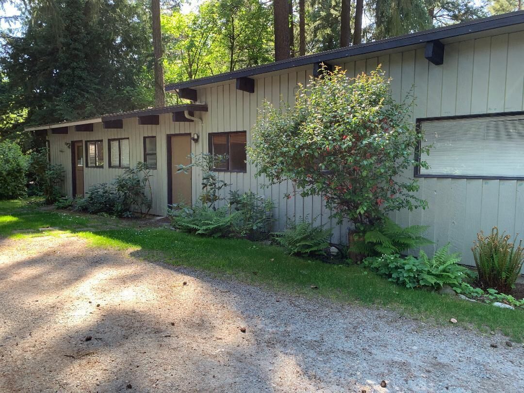 3BD&1 study1320sqftHomeWithYard in QuiteNeighborhoodSleeps 8 中文Espanol