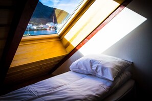 Economy Shared Dormitory, Sea View | 1 bedroom, blackout curtains, iron/ironing board, free WiFi