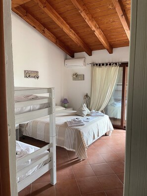Family Studio | Private kitchenette | Fridge - B&B Su Donnigheddu (Golfo Aranci)